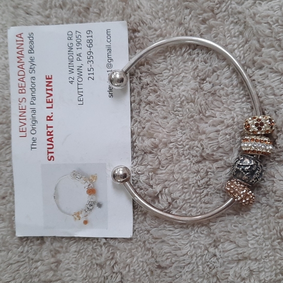 3 bangle bracelets - Picture 4 of 4